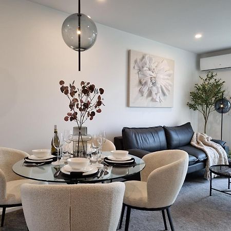 Apartamento Cloud Nine Elegant Escape Awaits Christchurch Exterior foto