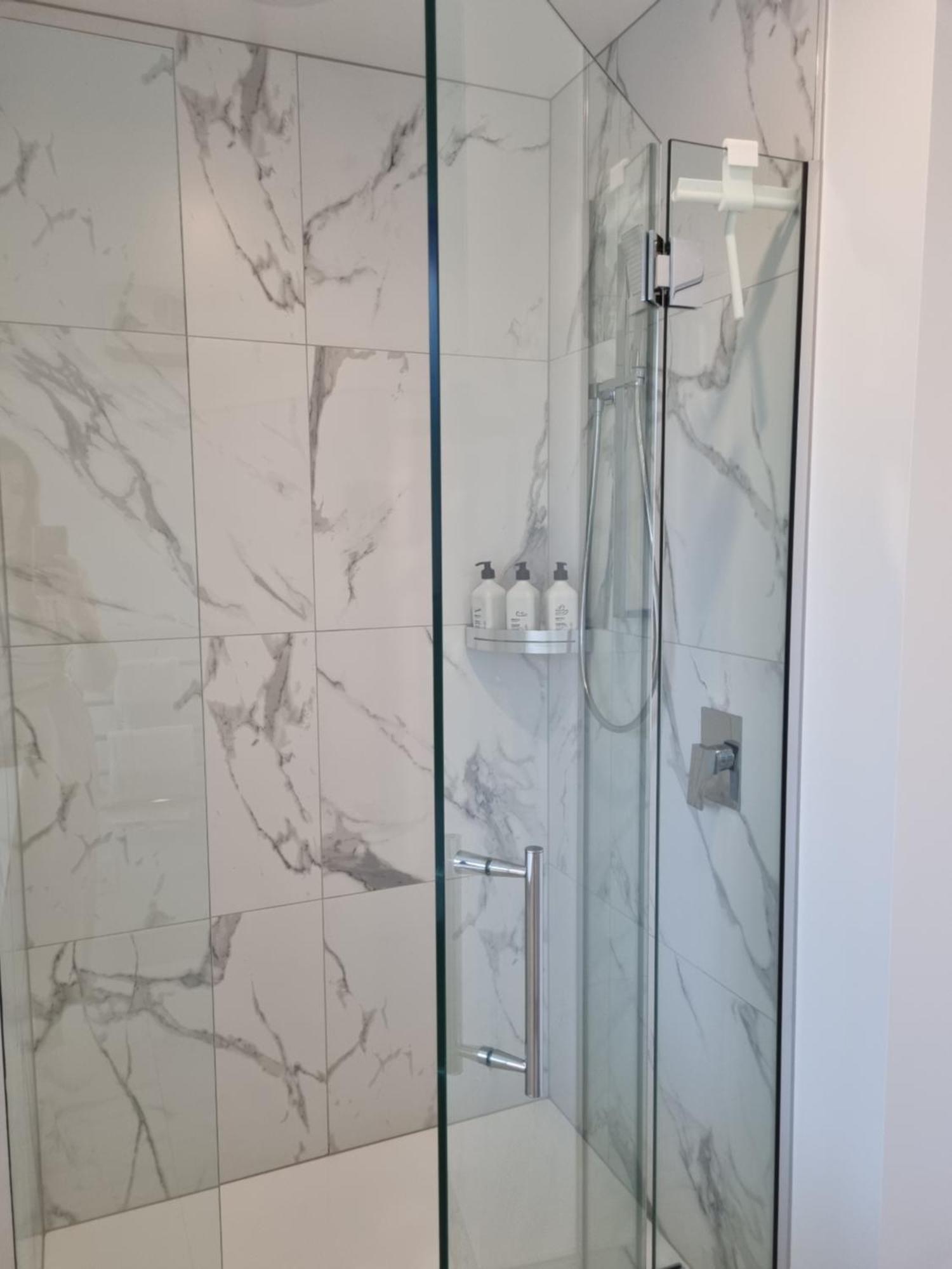 Apartamento Cloud Nine Elegant Escape Awaits Christchurch Exterior foto