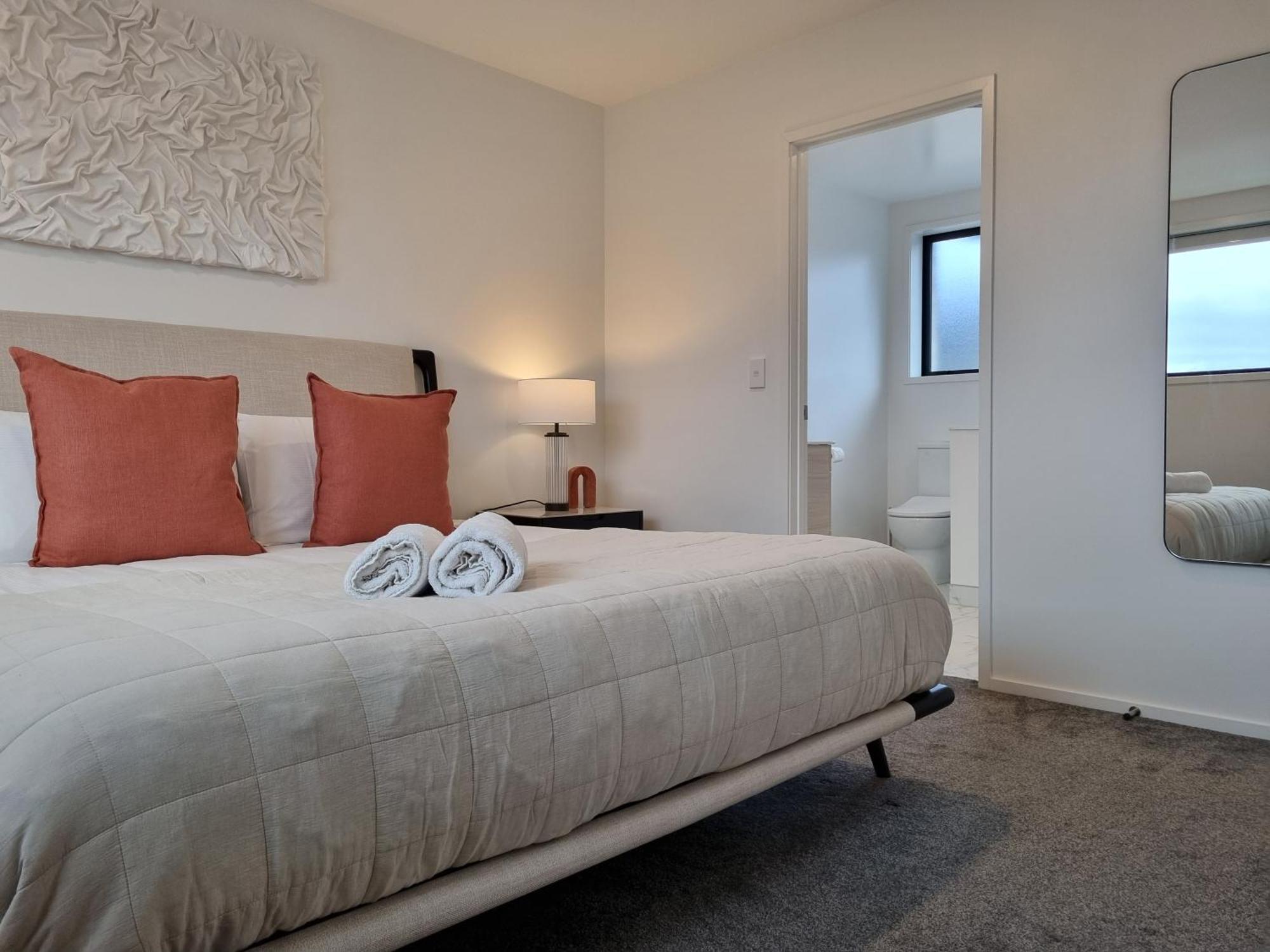 Apartamento Cloud Nine Elegant Escape Awaits Christchurch Exterior foto